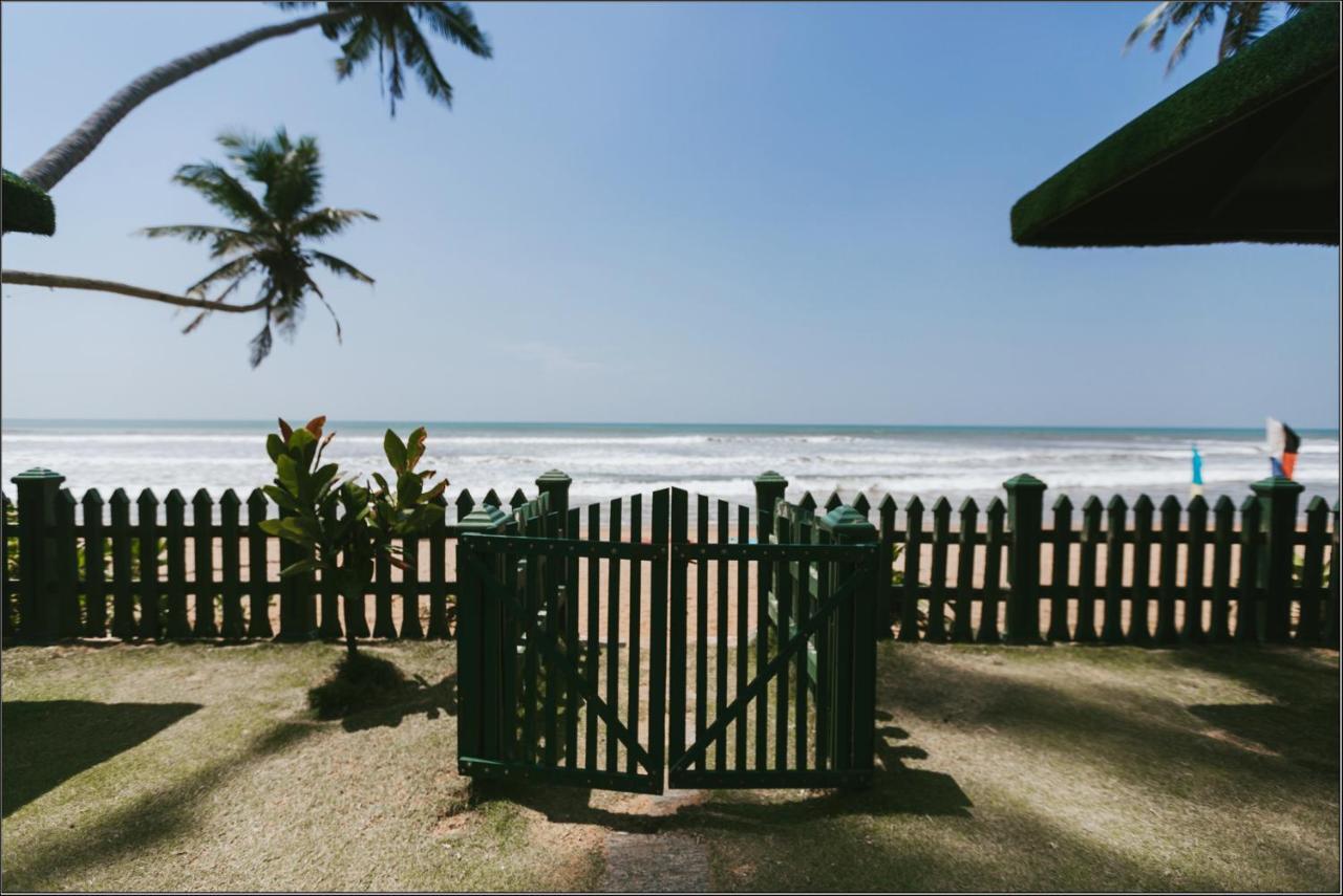 Clive Garden Beach Wadduwa Exterior photo